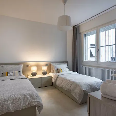Appartement 90m² 3 Slaapkamer, 2 Privé Badkamer In Centrum