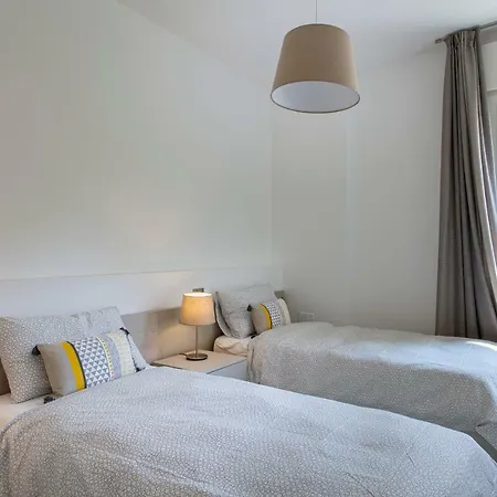 90m² 3 Slaapkamer, 2 Privé Badkamer In Centrum *