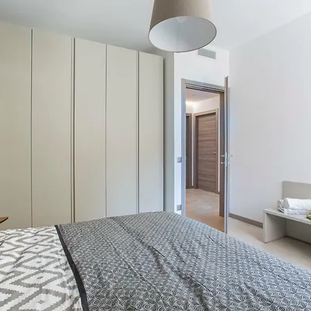 90m² 3 Slaapkamer, 2 Privé Badkamer In Centrum Padua