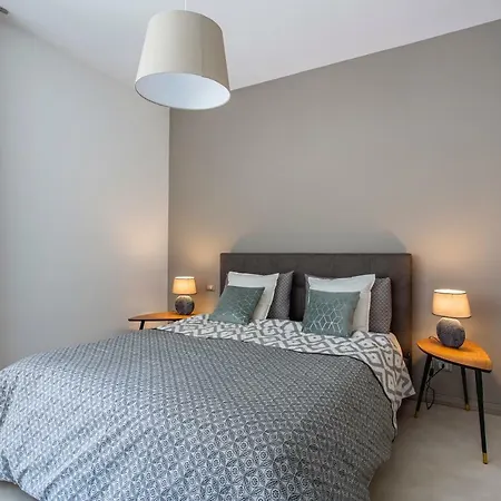 Appartement 90m² 3 Slaapkamer, 2 Privé Badkamer In Centrum