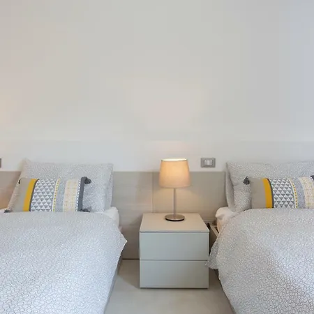 90m² 3 Slaapkamer, 2 Privé Badkamer In Centrum Padua