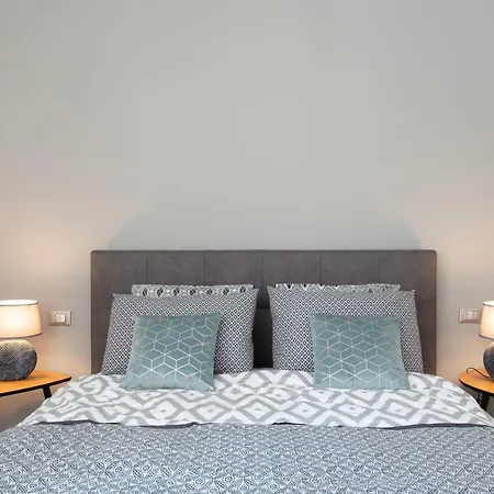 Appartement 90m² 3 Slaapkamer, 2 Privé Badkamer In Centrum *